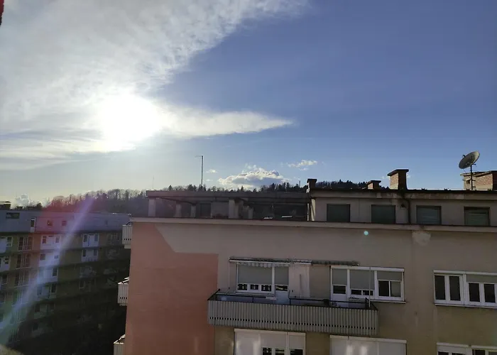 Twin 1 * Λιουμπλιάνα